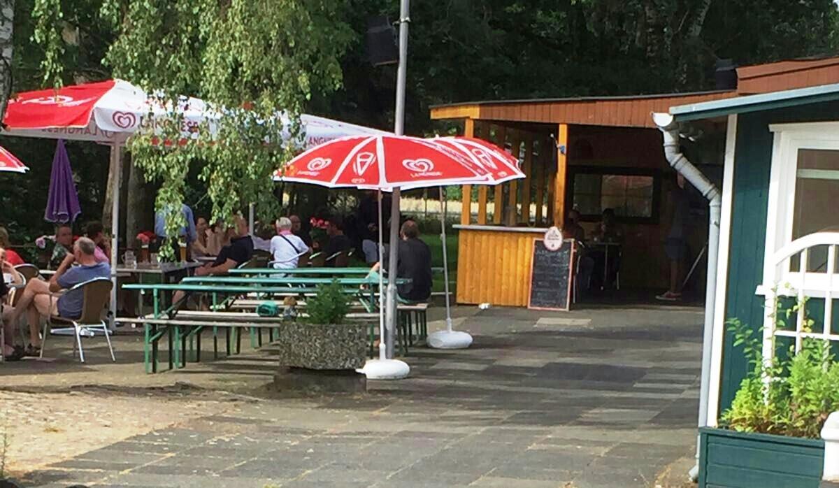 Ferienpark Tannenbruchsee 노이슈타트암루벤베르크 외부 사진