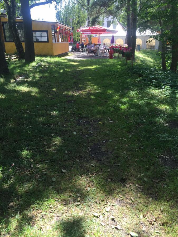 Ferienpark Tannenbruchsee 노이슈타트암루벤베르크 외부 사진